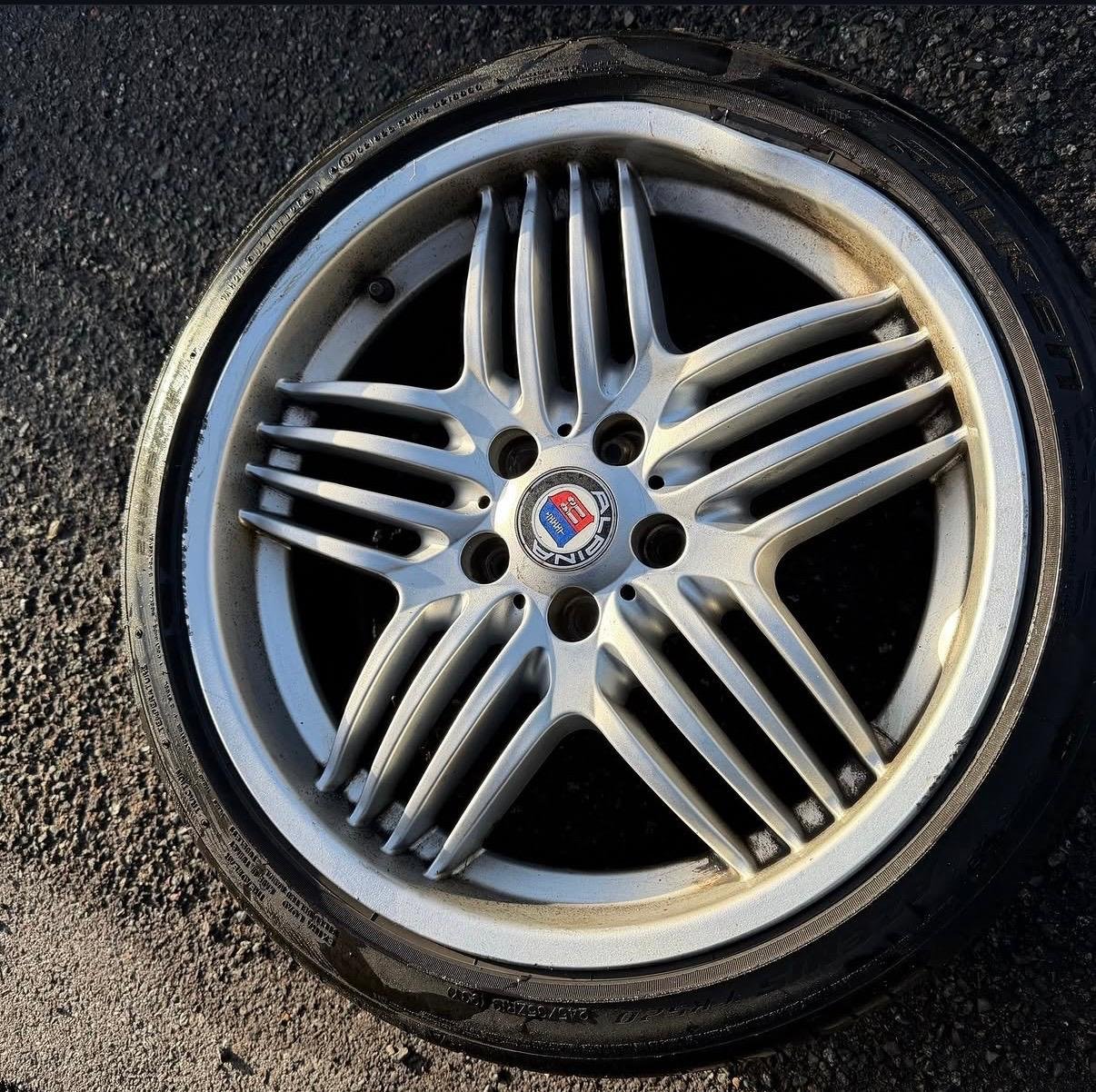 Alloy wheel showing damage before crack and buckle repair